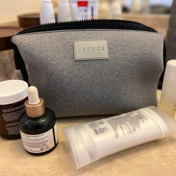 NIB LARUCE THE "MEL" MAKEUP + TOILETRY BAG - Picture 4 of 4